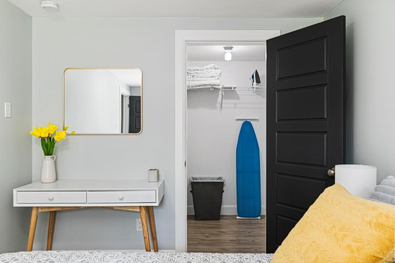 One Bedroom Apartment Moncton North ! Zewnętrze zdjęcie
