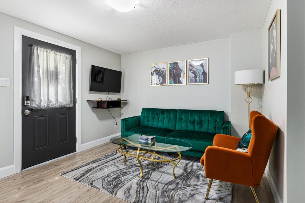 One Bedroom Apartment Moncton North ! Zewnętrze zdjęcie